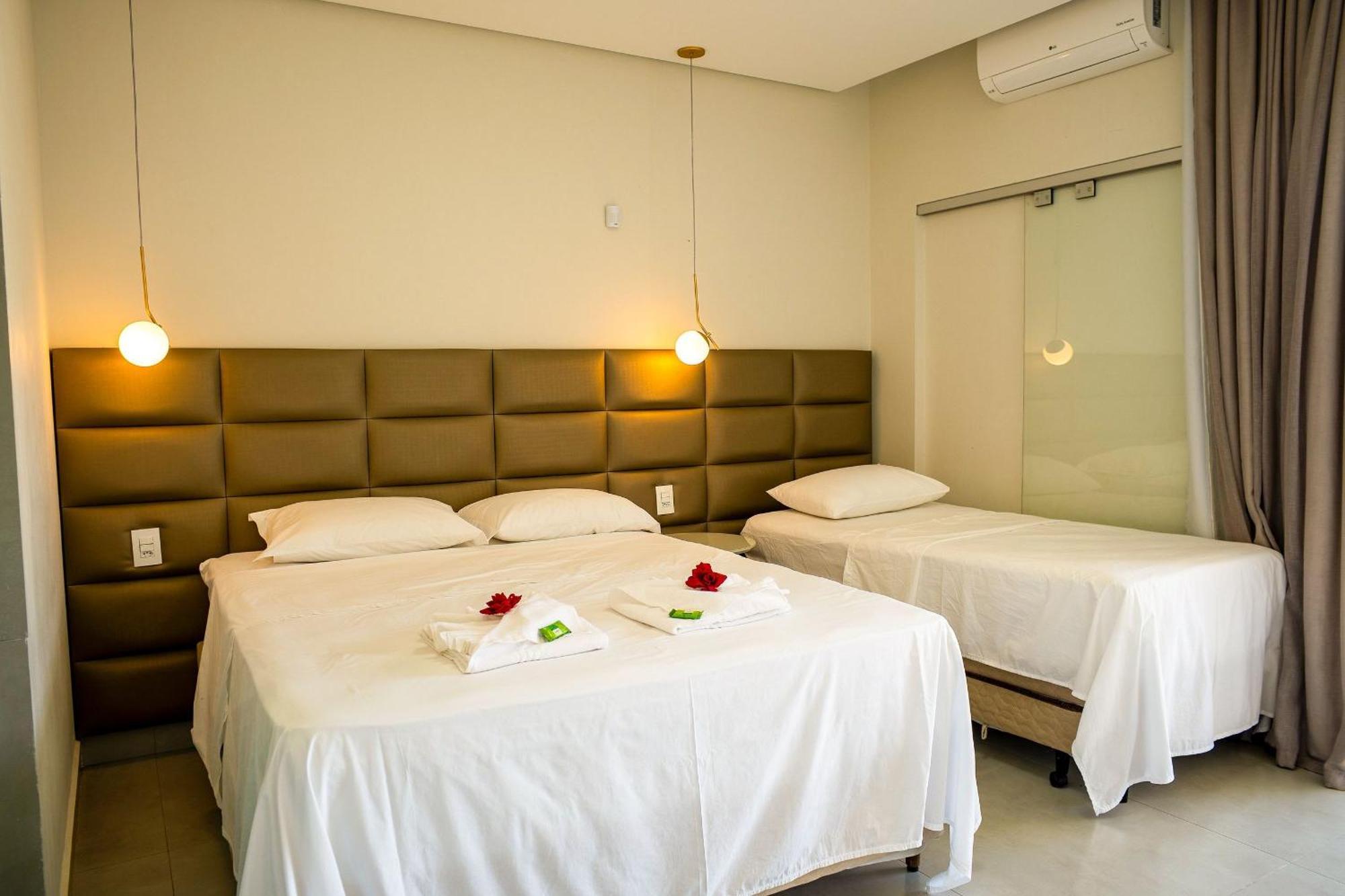 Pousada Com Piscina, Jacuzzi E Com Vista Em Capitolio - Casa Decore Eksteriør billede